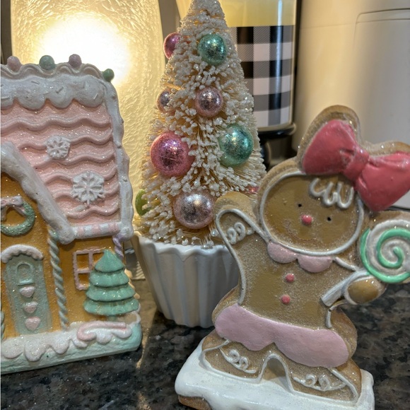 Pastel gingerbread boy/girl & house with bottle brush tree bundle - Picture 2 of 4